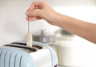 Как почистить тостер