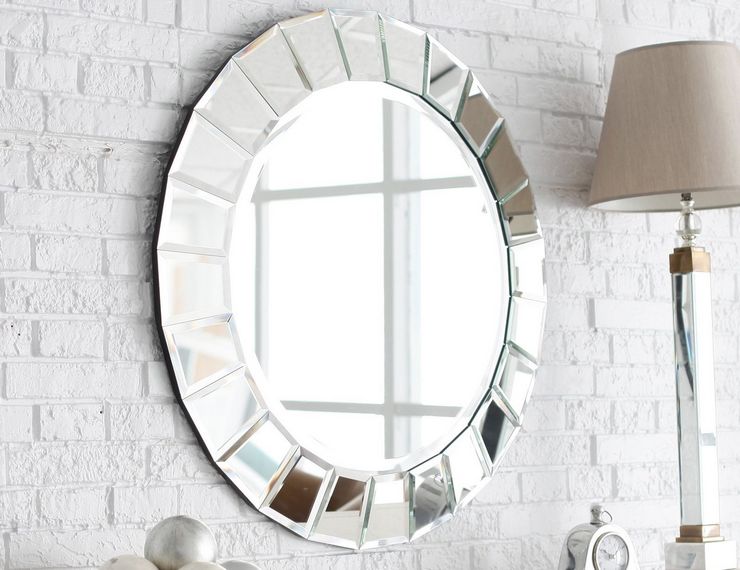 Как прикрепить большое зеркало к стене