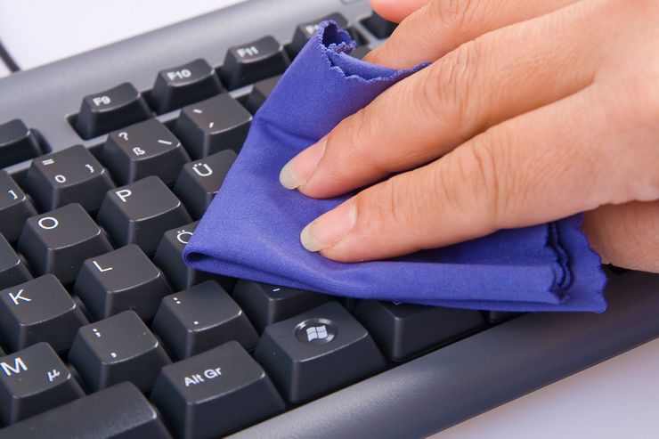 Как почистить клавиатуру